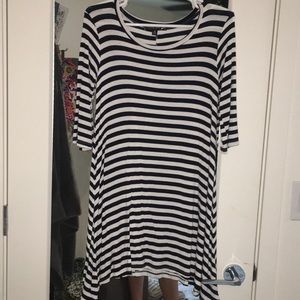Medium striped T- shirt dress